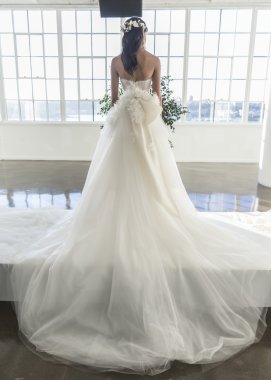 Marchesa - Güz 2017 koleksiyonu - New York moda hafta gelin