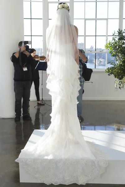 Marchesa - Colección Otoño 2017 - New York Fashion Week Bridal — Foto de Stock