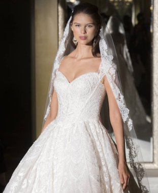 Oleg Cassini - Güz 2017 koleksiyonu - New York moda hafta Brid