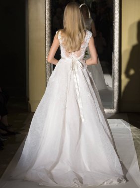 Oleg Cassini - Güz 2017 koleksiyonu - New York moda hafta Brid