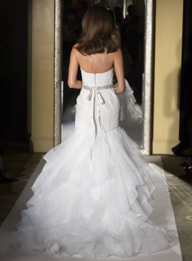 Oleg Cassini - Güz 2017 koleksiyonu - New York moda hafta Brid