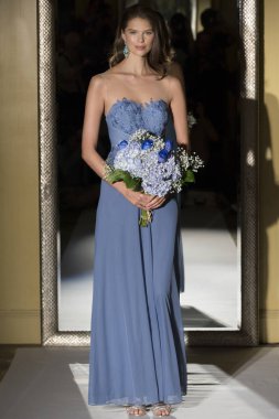 Oleg Cassini - Güz 2017 koleksiyonu - New York moda hafta Brid