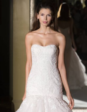 Oleg Cassini - Güz 2017 koleksiyonu - New York moda hafta Brid