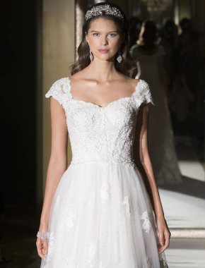 Oleg Cassini - Güz 2017 koleksiyonu - New York moda hafta Brid