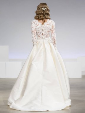 Anne Barge - Güz 2017 koleksiyonu - New York moda hafta gelin