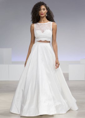 Anne Barge - Güz 2017 koleksiyonu - New York moda hafta gelin