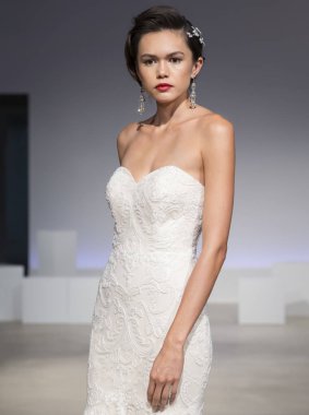 Anne Barge - Güz 2017 koleksiyonu - New York moda hafta gelin