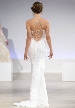 Anne Barge - Güz 2017 koleksiyonu - New York moda hafta gelin
