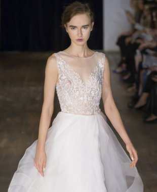 Rita Vinieris - Güz 2017 koleksiyonu - New York Fashio tarafından Rivini