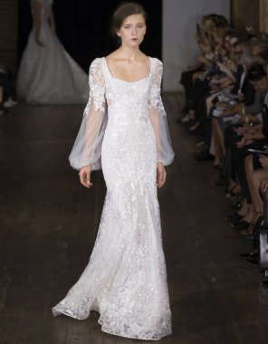 Rita Vinieris - Güz 2017 koleksiyonu - New York Fashio tarafından Rivini