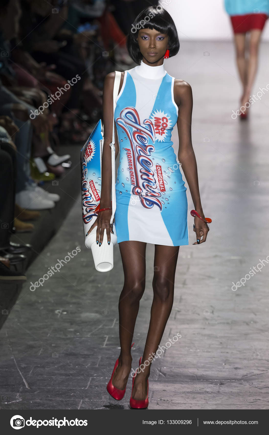 jeremy scott mint