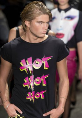 Jeremy Scott - bahar 2017 koleksiyonu