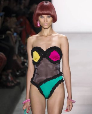 Jeremy Scott - bahar 2017 koleksiyonu