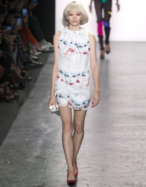 Jeremy Scott - bahar 2017 koleksiyonu