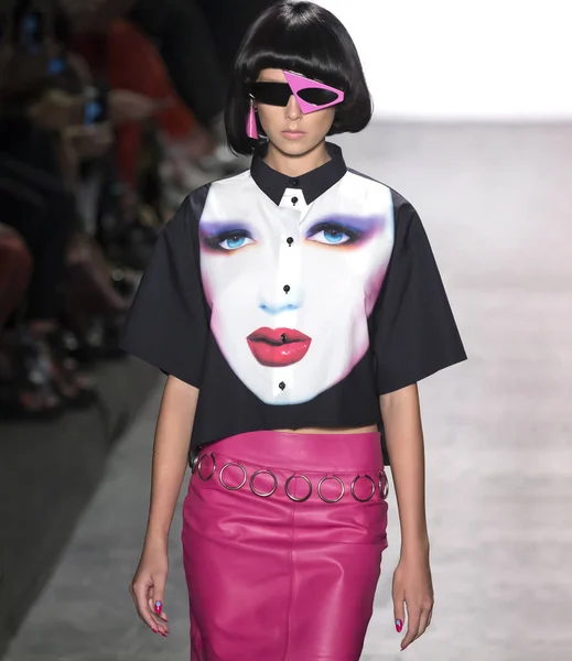 Jeremy Scott - Coleção Primavera 2017 — Fotografia de Stock