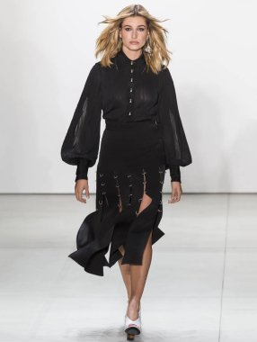 Prabal Gurung - bahar 2017 koleksiyonu