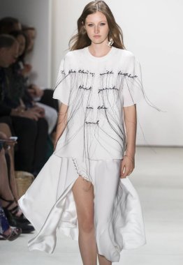 Prabal Gurung - bahar 2017 koleksiyonu