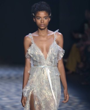 Marchesa - bahar 2017 koleksiyonu