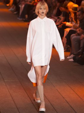 DKNY - bahar 2017 koleksiyonu