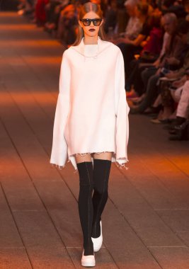 DKNY - bahar 2017 koleksiyonu