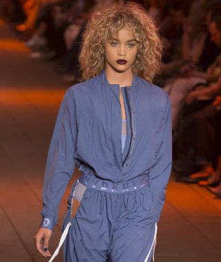 DKNY - bahar 2017 koleksiyonu