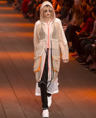 DKNY - bahar 2017 koleksiyonu