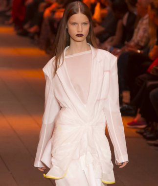 DKNY - bahar 2017 koleksiyonu