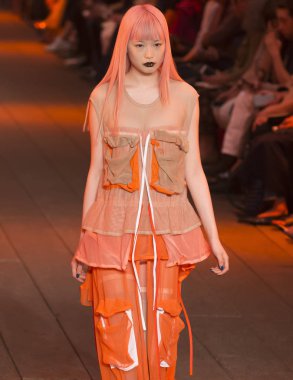 DKNY - bahar 2017 koleksiyonu