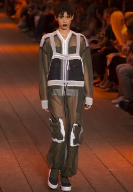 DKNY - bahar 2017 koleksiyonu