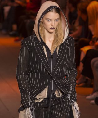 DKNY - bahar 2017 koleksiyonu