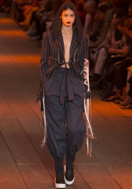 DKNY - bahar 2017 koleksiyonu