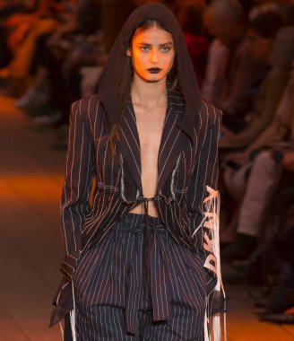 DKNY - bahar 2017 koleksiyonu