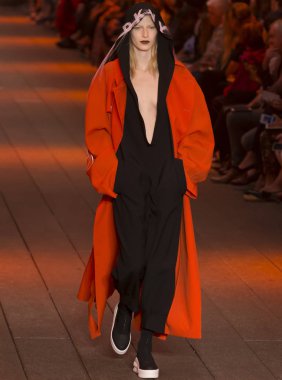 DKNY - bahar 2017 koleksiyonu