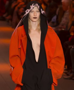 DKNY - bahar 2017 koleksiyonu