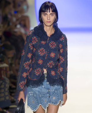 Desigual - Bahar 2017 Koleksiyonu