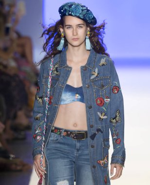 Desigual - Bahar 2017 Koleksiyonu