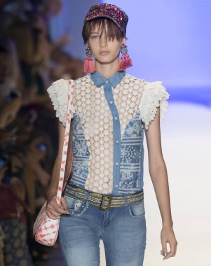 Desigual - Bahar 2017 Koleksiyonu