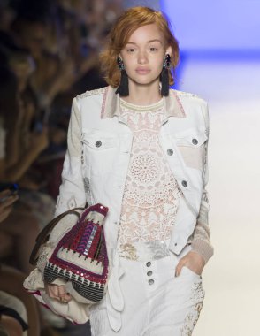 Desigual - Bahar 2017 Koleksiyonu