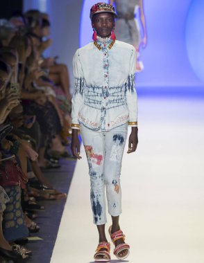 Desigual - Bahar 2017 Koleksiyonu