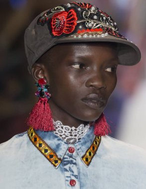 Desigual - Bahar 2017 Koleksiyonu