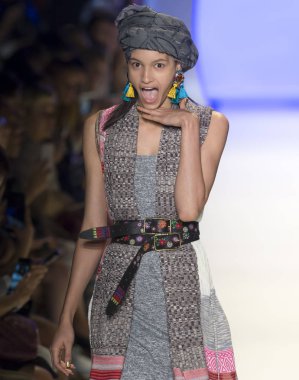 Desigual - Bahar 2017 Koleksiyonu