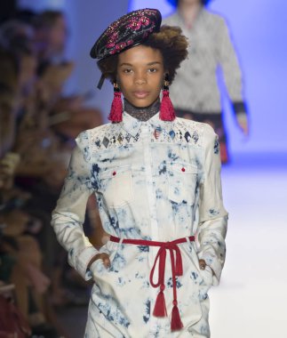 Desigual - Bahar 2017 Koleksiyonu