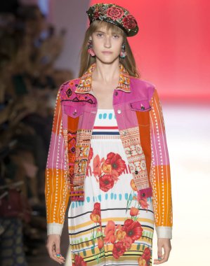 Desigual - Bahar 2017 Koleksiyonu