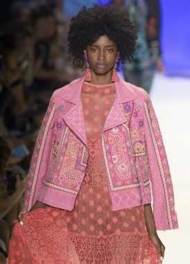 Desigual - Bahar 2017 Koleksiyonu