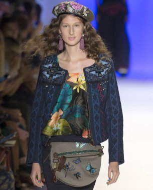 Desigual - Bahar 2017 Koleksiyonu