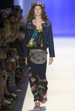 Desigual - Bahar 2017 Koleksiyonu