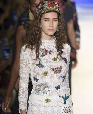 Desigual - Bahar 2017 Koleksiyonu