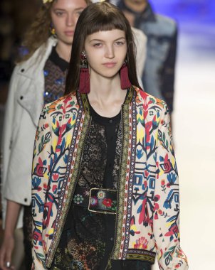 Desigual - Bahar 2017 Koleksiyonu