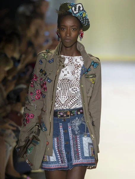 Desigual - Bahar 2017 Koleksiyonu