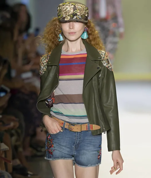 Desigual - Bahar 2017 Koleksiyonu